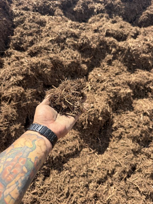 Natural shredded mulch